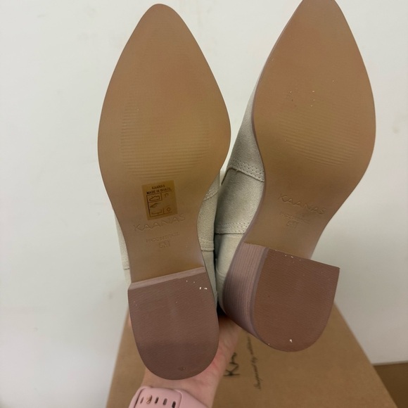KAANAS Porto Pointed Toe Western Boot Suede Size 5 Stone - Picture 5 of 5